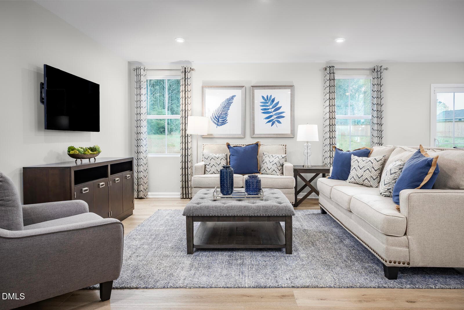 07 living room - 8715 Ladybug Drive, Bailey, NC 27807
