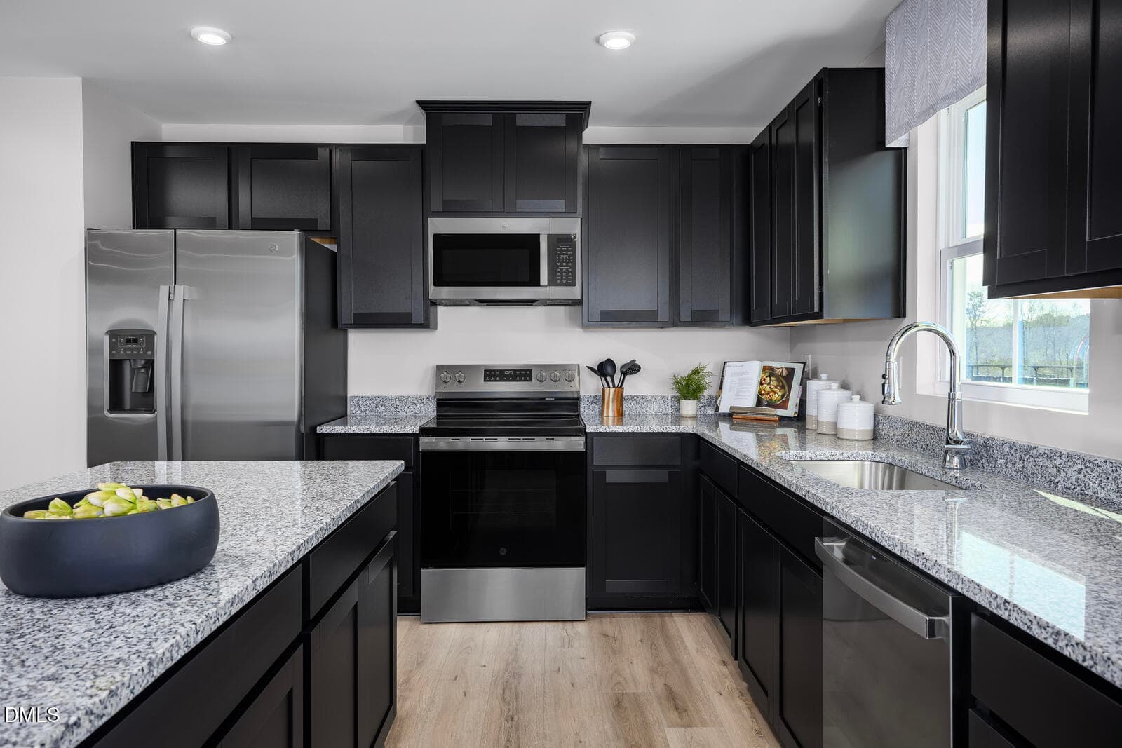 05 kitchen - 8467 Ladybug Drive, Bailey, NC 27807