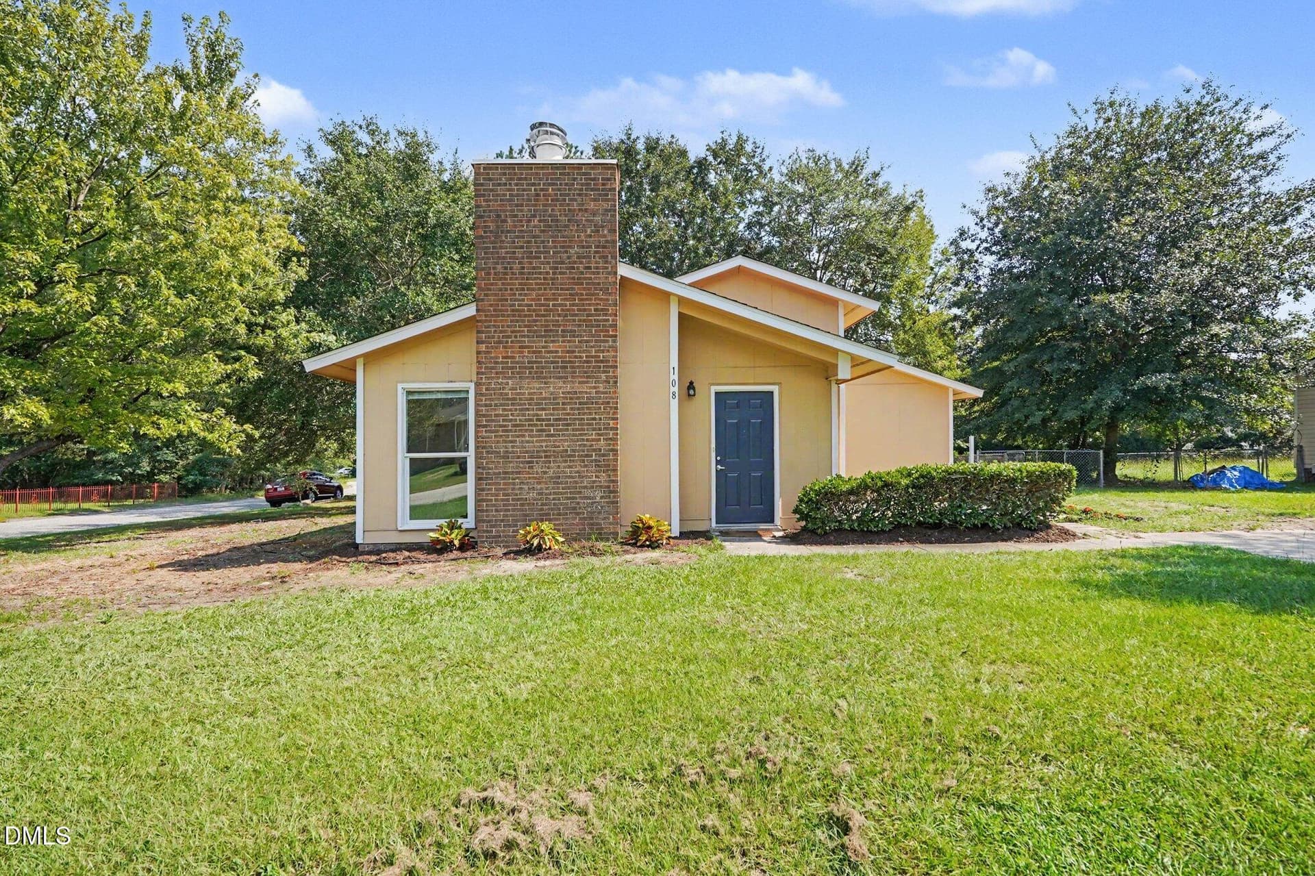 Front - 108 Deerfield Drive, Spring Lake, NC 28390