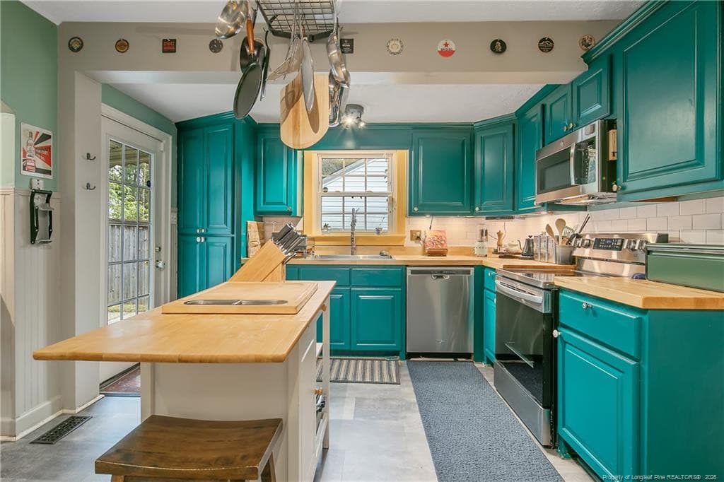 Photo 18 - 605 Greenland Drive, Fayetteville, NC 28305, Fayetteville