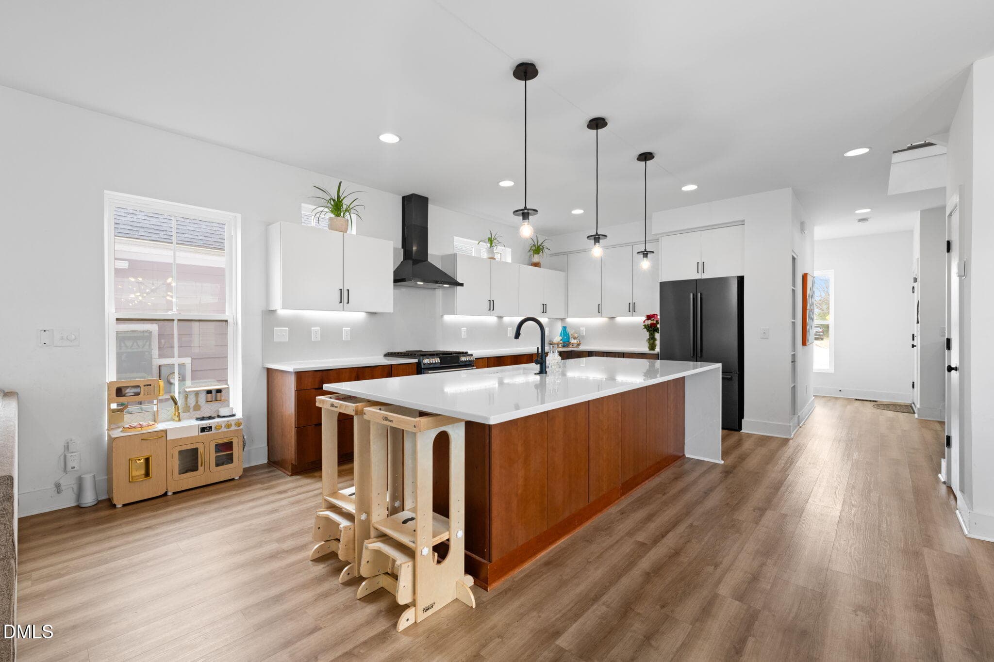 13-web-or-mls-untitled-39 - 320 S Tarboro Street, Raleigh, NC 27610