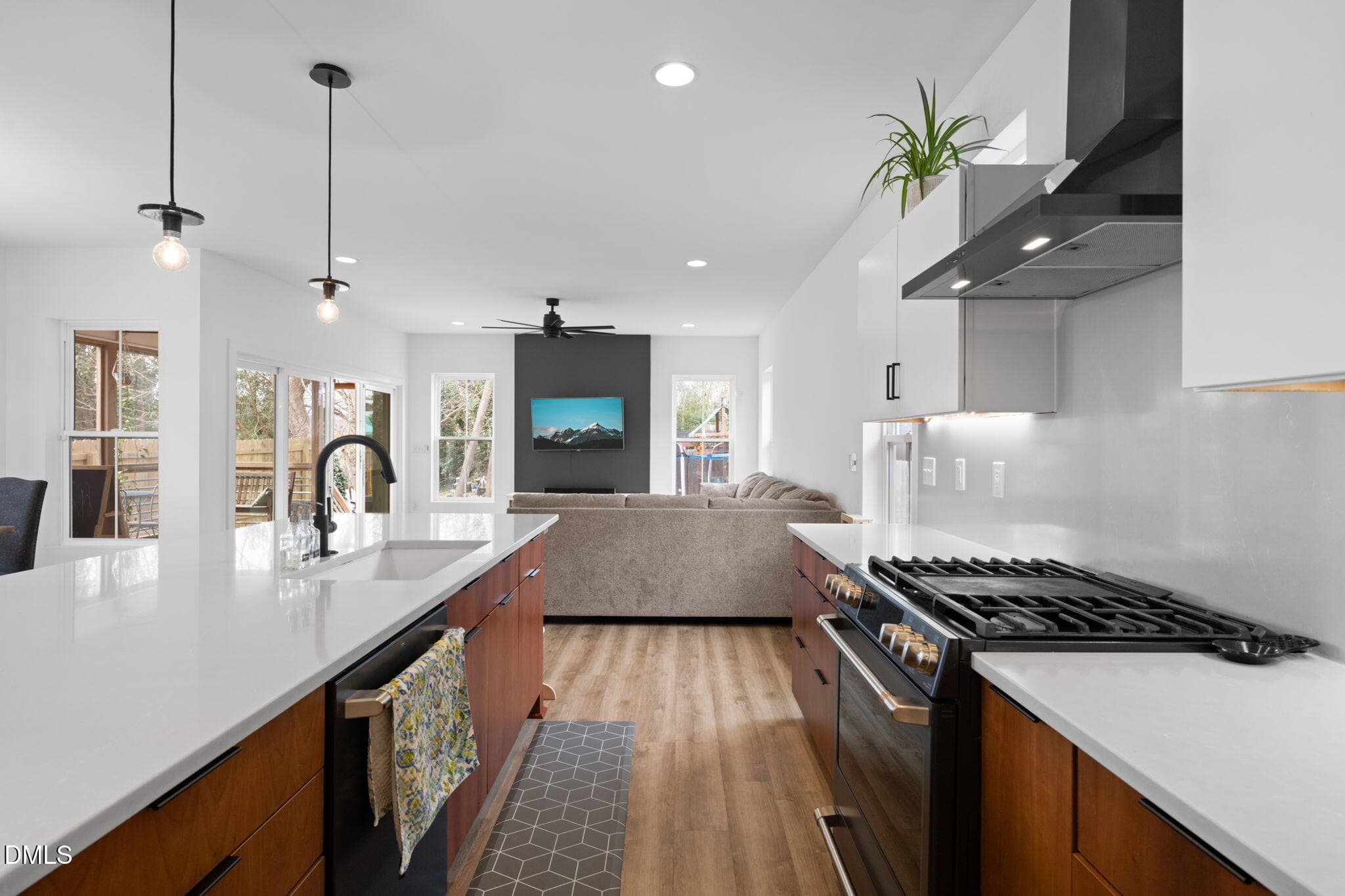 9-web-or-mls-untitled-33 - 320 S Tarboro Street, Raleigh, NC 27610