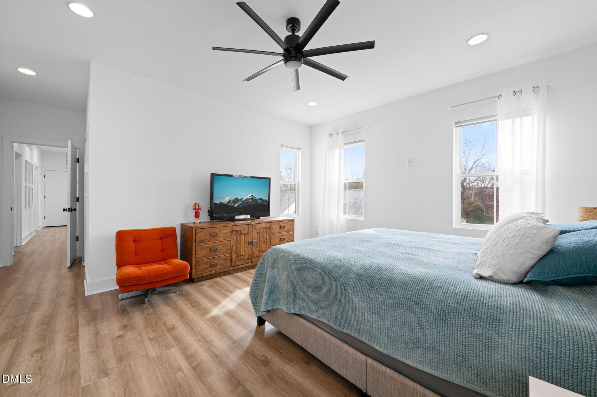 20-web-or-mls-untitled-22 - 320 S Tarboro Street, Raleigh, NC 27610