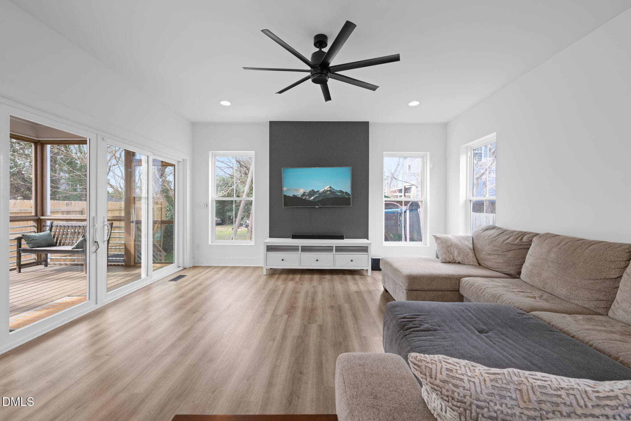 17-web-or-mls-untitled-28 - 320 S Tarboro Street, Raleigh, NC 27610