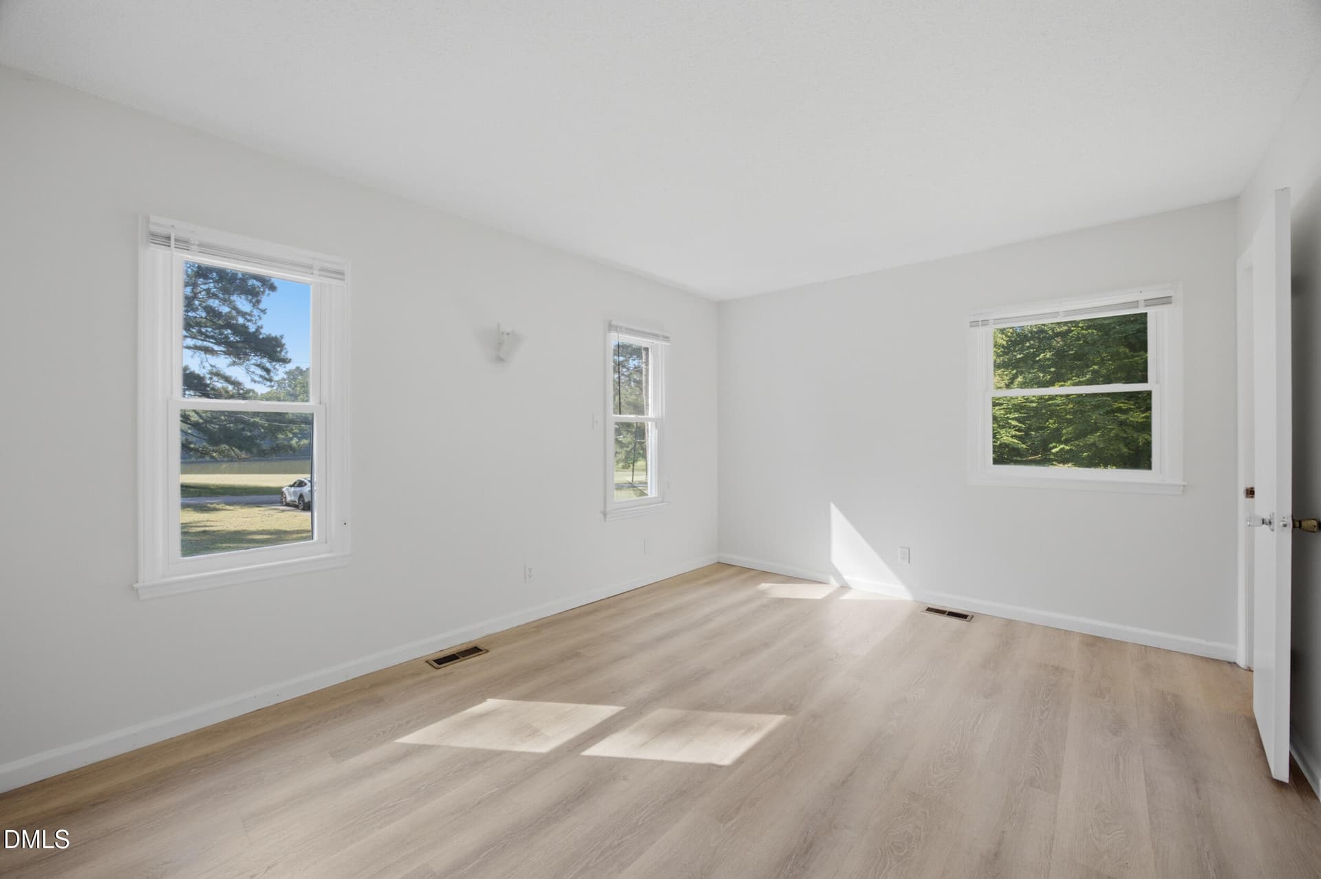 15 - 737 Lakeview Drive, Henderson, NC 27536