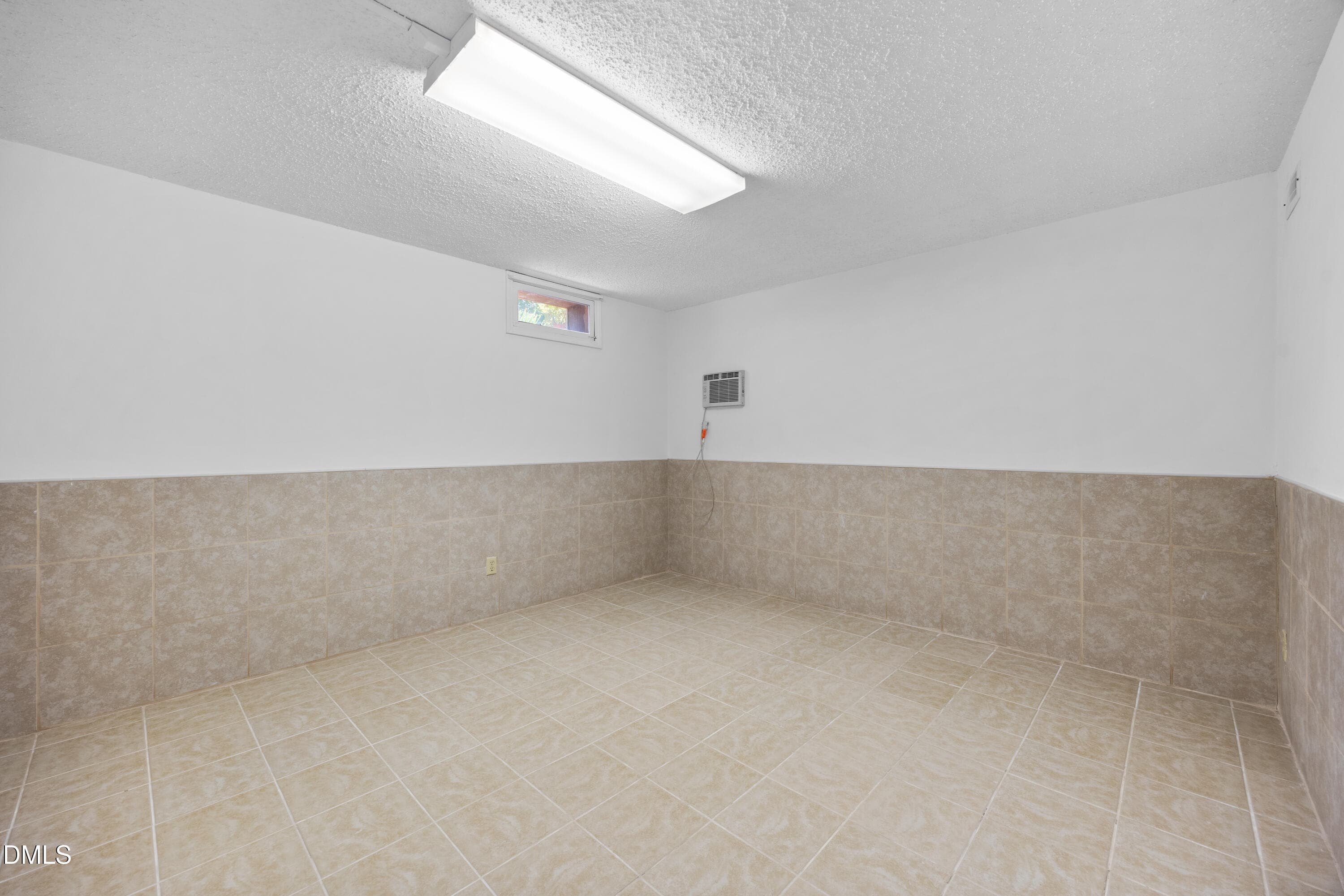 Basement 2 - 1208 Hatch Road, Chapel Hill, NC 27516, Chapel Hill