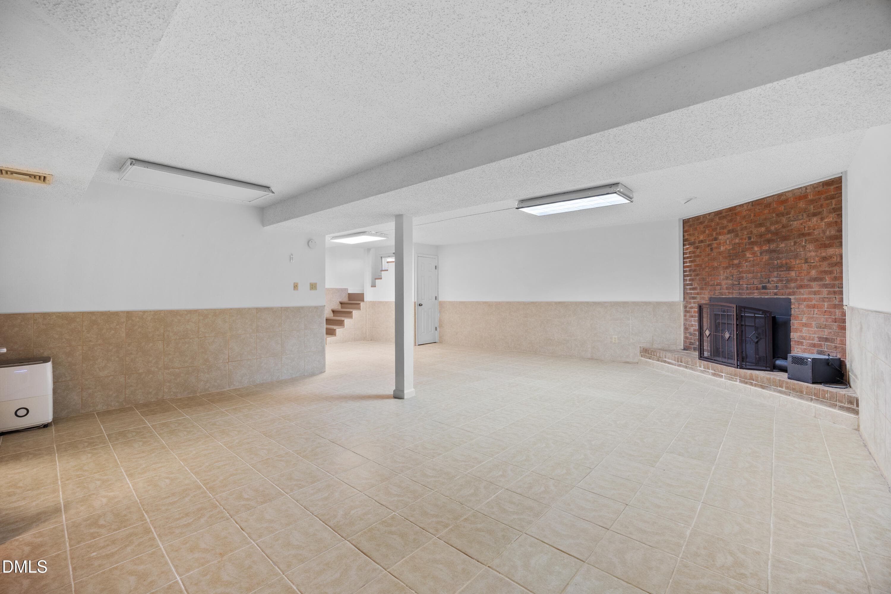 Basement 4 - 1208 Hatch Road, Chapel Hill, NC 27516, Chapel Hill