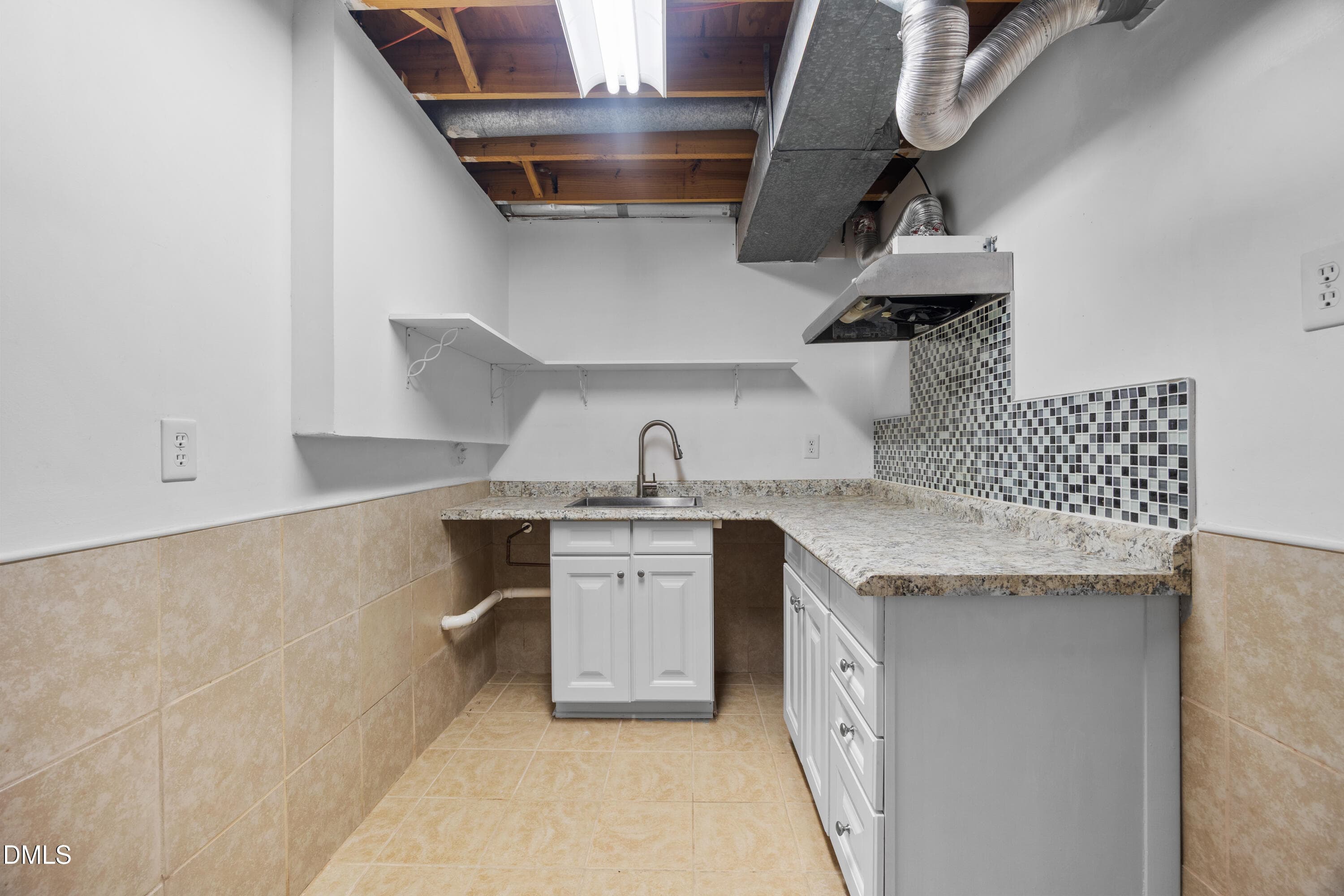 Basement 7 - 1208 Hatch Road, Chapel Hill, NC 27516, Chapel Hill