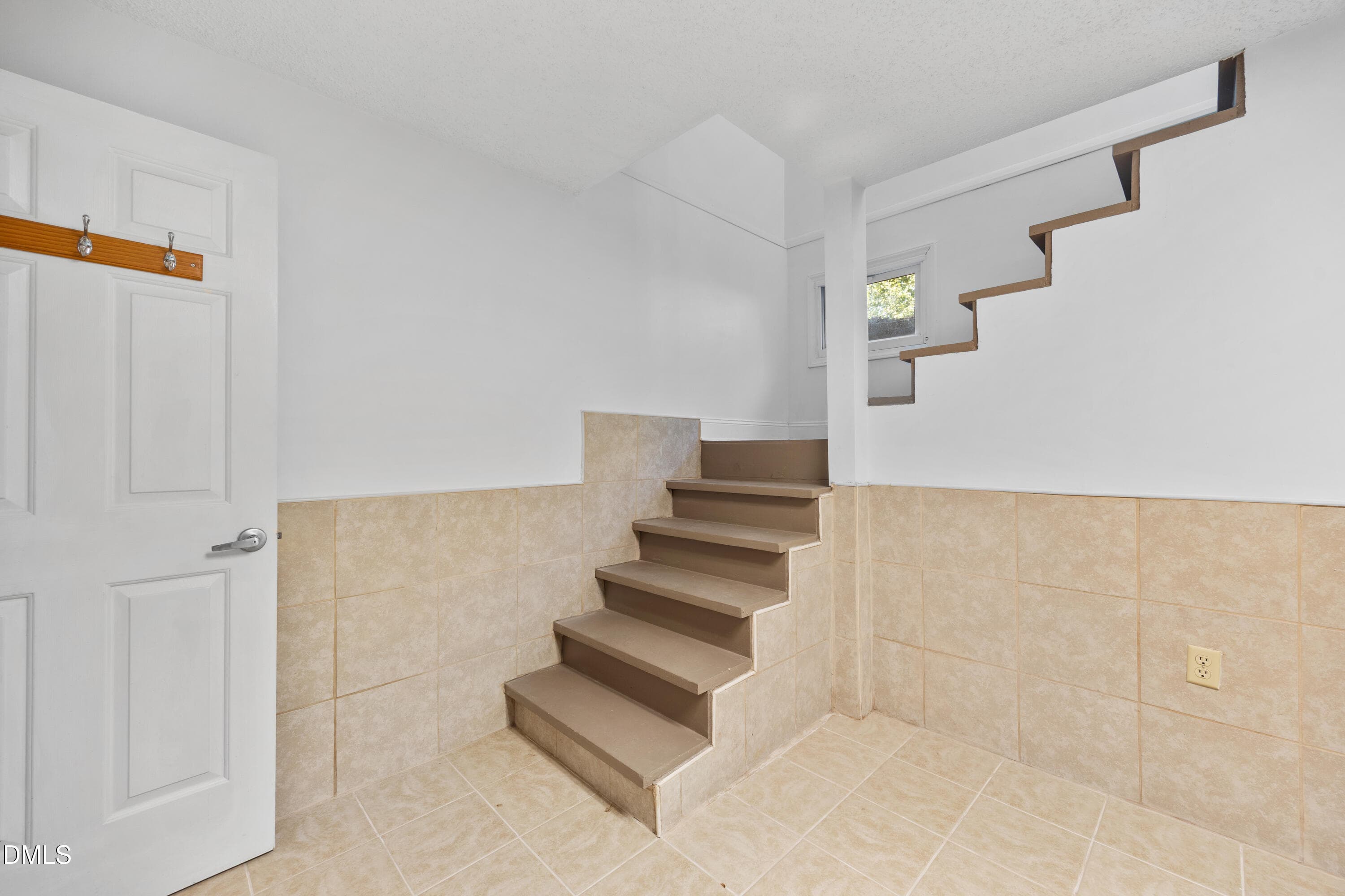 Basement 9 - 1208 Hatch Road, Chapel Hill, NC 27516, Chapel Hill