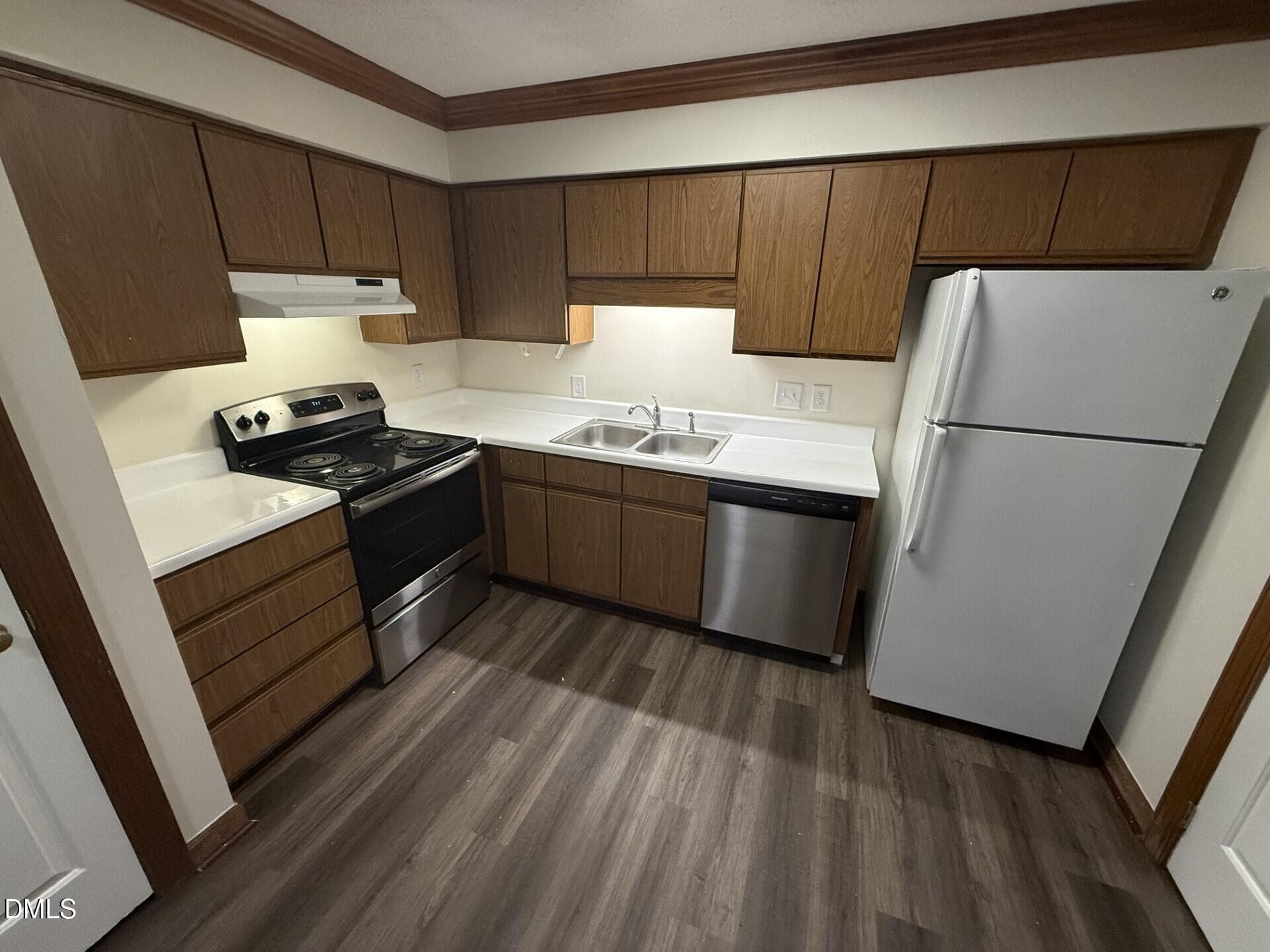 New kitchen - 3517 Ivy Commons Drive 302, Raleigh, NC 27606, Raleigh