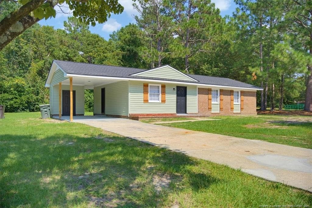 Photo 2 - 6612 Amanda Circle, Fayetteville, NC 28304