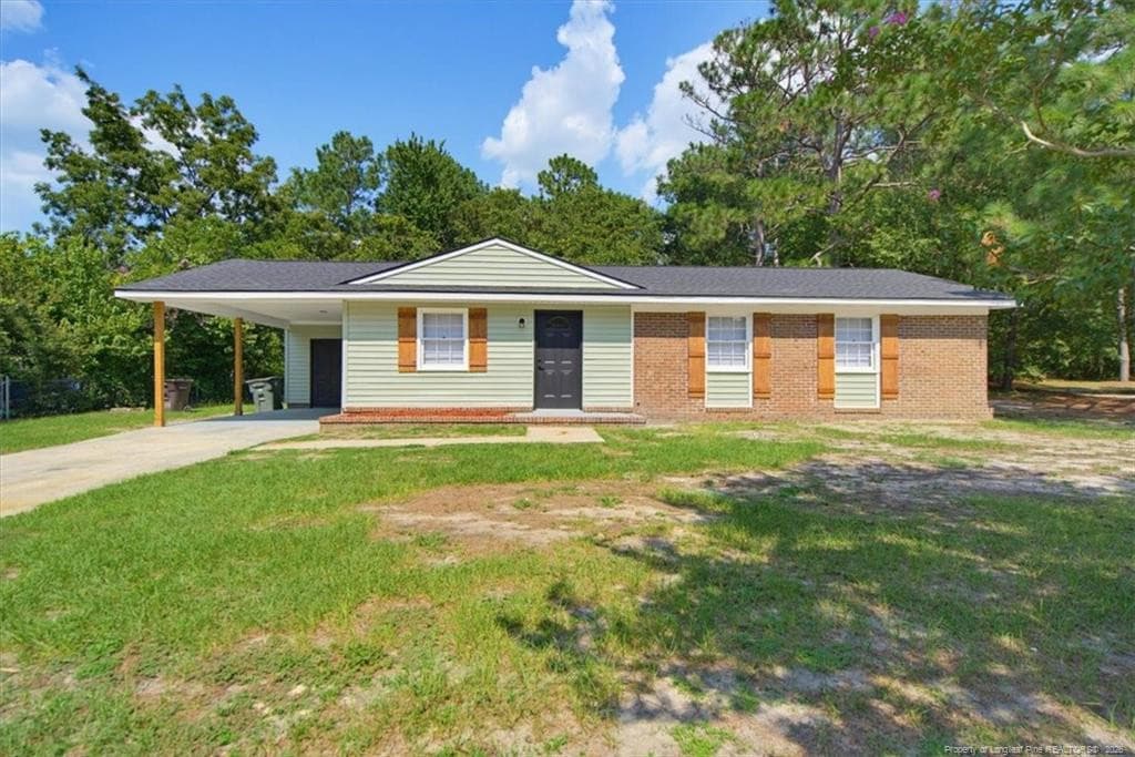 Photo 3 - 6612 Amanda Circle, Fayetteville, NC 28304