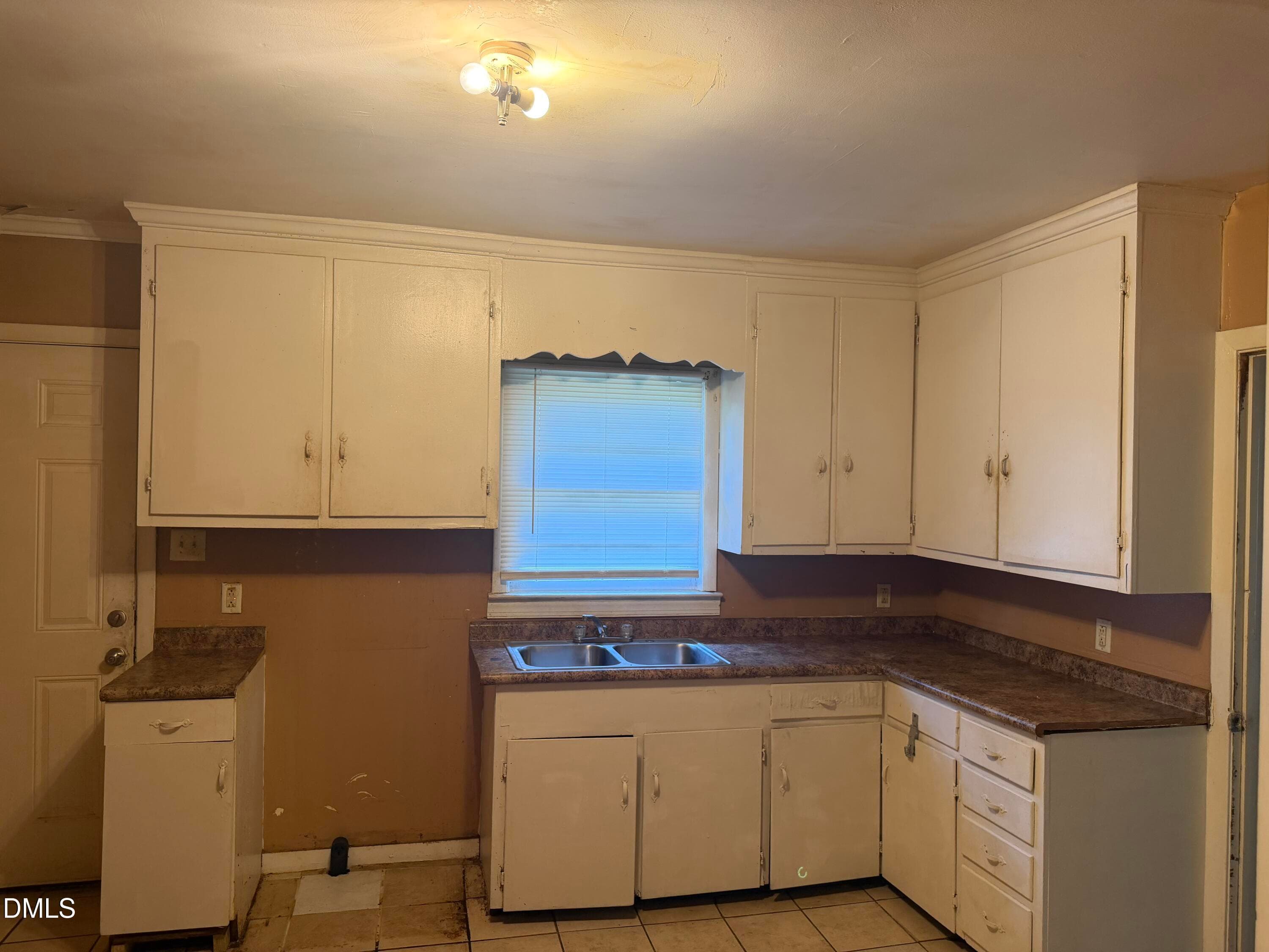 kitchen - 645 Sunnybrook Road, Raleigh, NC 27610