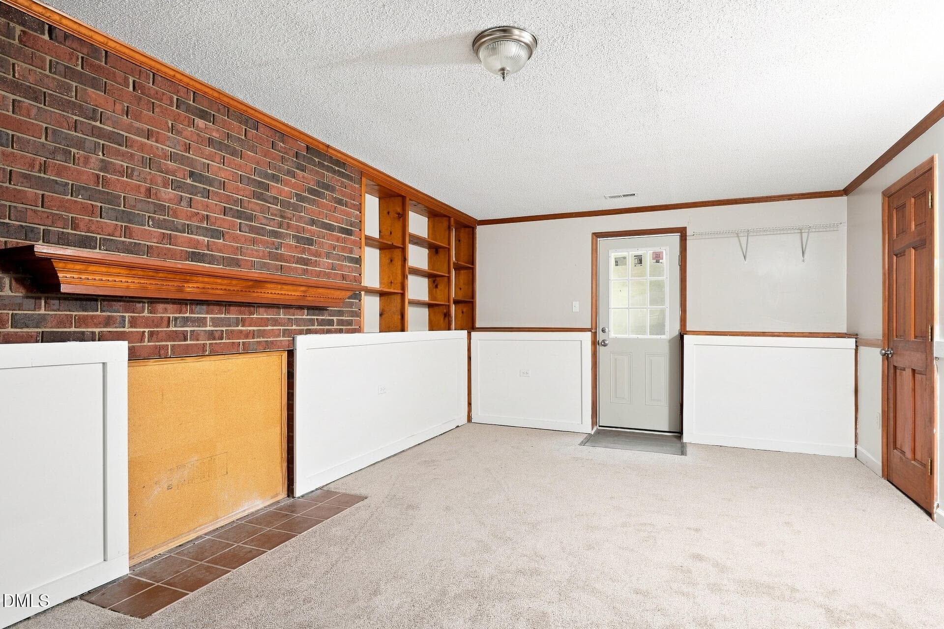 008 - Family Room - 2213 Carthage Circle, Raleigh, NC 27604, Raleigh
