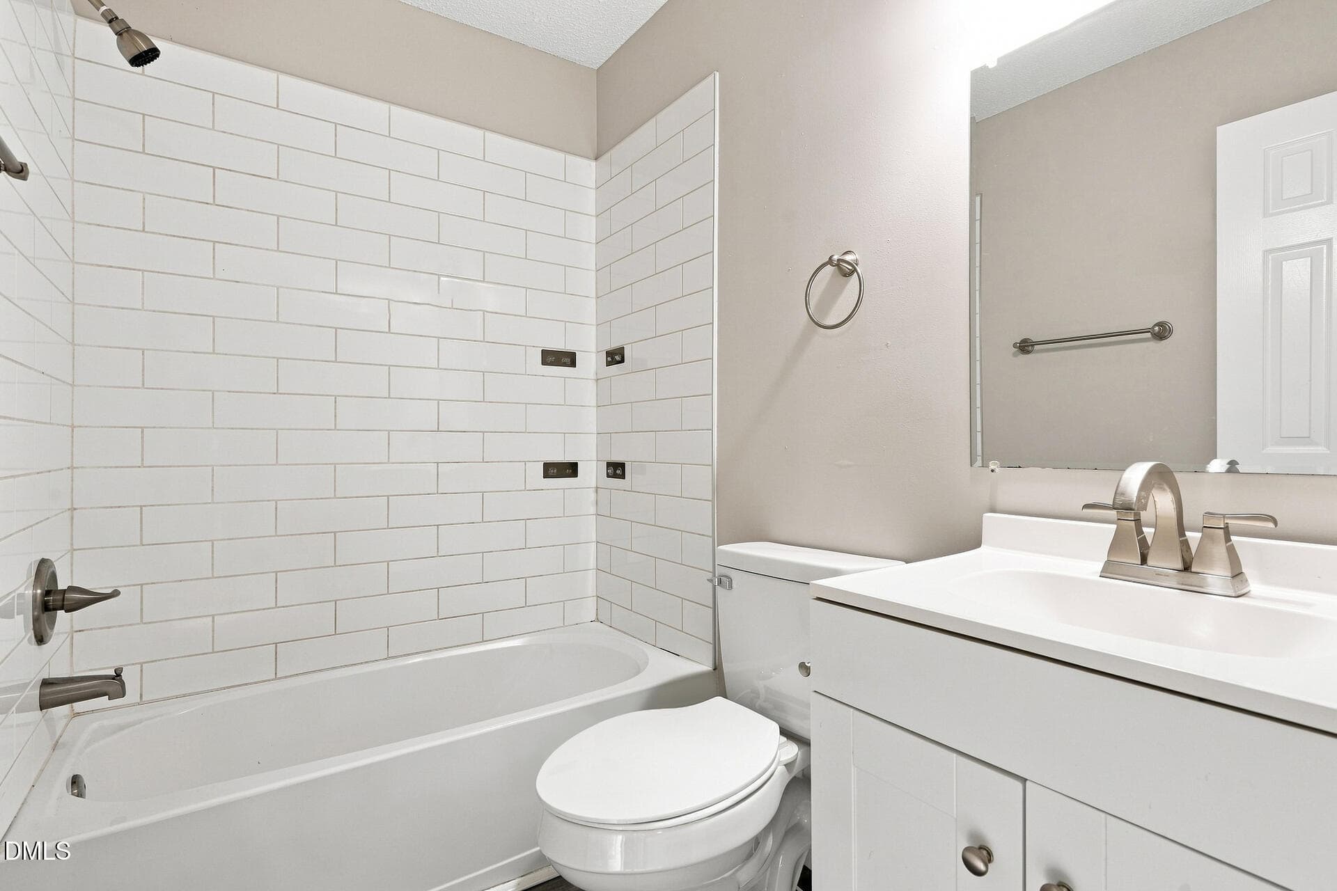 012 - Primary Bathroom - 2213 Carthage Circle, Raleigh, NC 27604, Raleigh