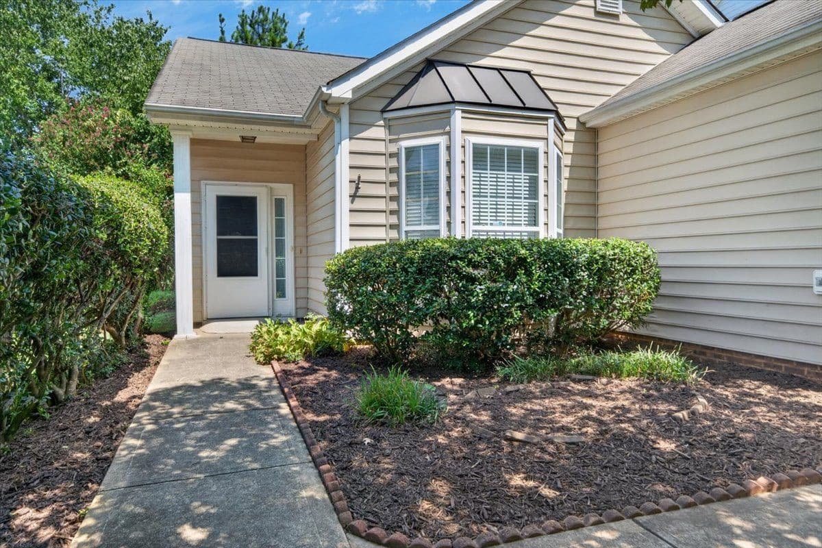 06-5045DeltaLakeDrRaleigh_006.jpg - 5045 Delta Lake Drive, Raleigh, NC 27612, Raleigh