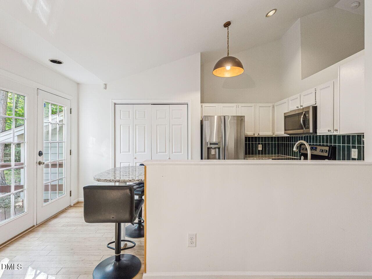 015-1280x960-kitchen - 108 Carrousel Lane, Cary, NC 27513