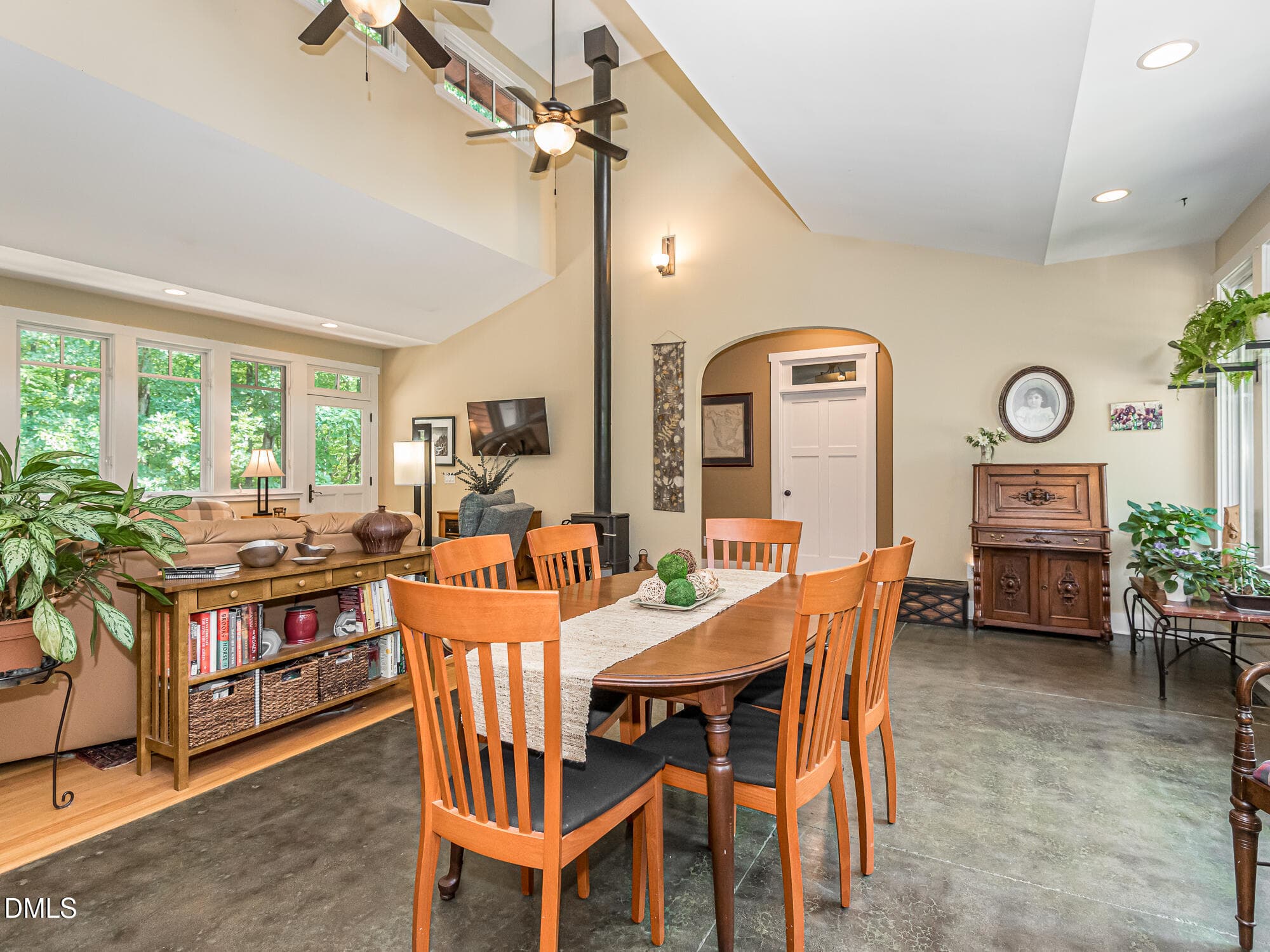 Dining - 384 Potluck Farm Road, Rougemont, NC 27572