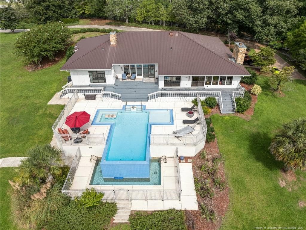 Photo 3 - 101 Elizabeth Road, Elizabethtown, NC 28337