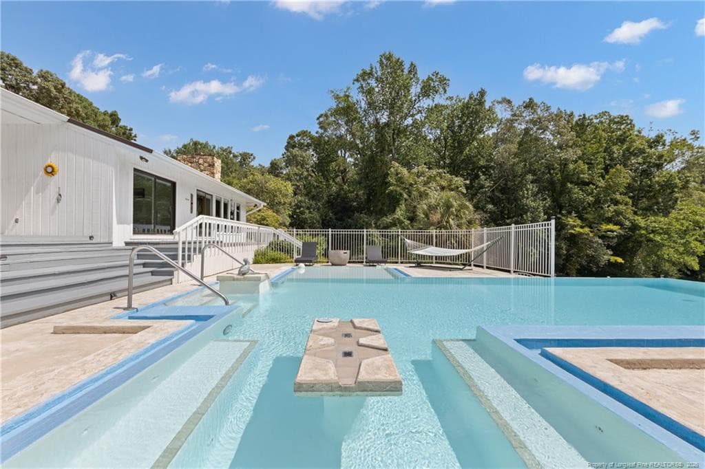 Photo 10 - 101 Elizabeth Road, Elizabethtown, NC 28337
