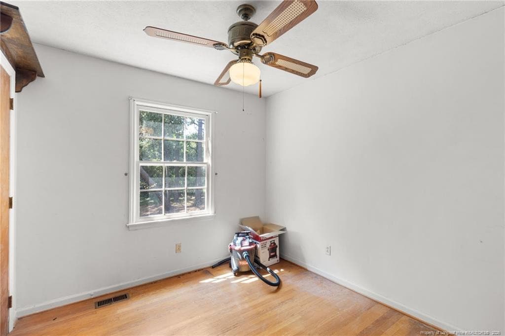 Photo 21 - 453 Bay Shore Drive, Fayetteville, NC 28311, Fayetteville