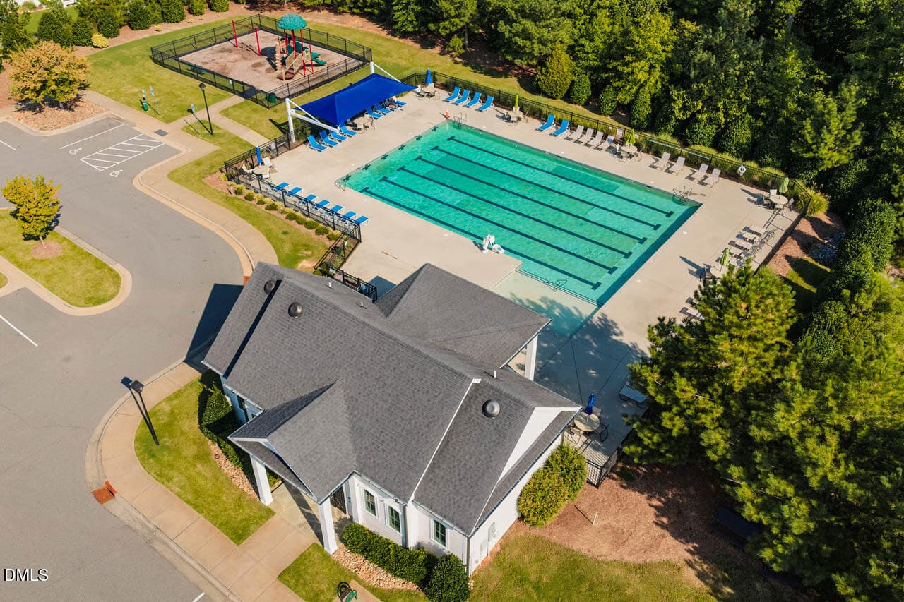 256EllsworthManorDr-050 - 256 Ellsworth Manor Drive, Hillsborough, NC 27278