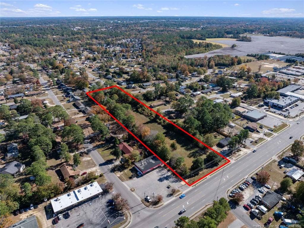 590 N Reilly Road, Fayetteville, NC 28303