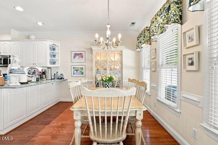 Breakfast Area - 4008 Townes Court N, Wilson, NC 27896