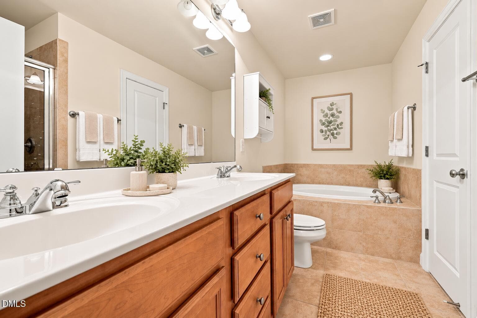 jack and jill virtually staged - 229 Rose Walk Lane, Carrboro, NC 27510