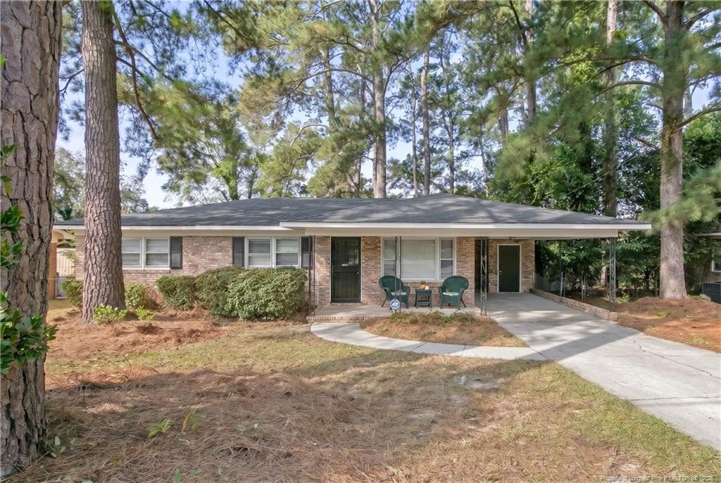Photo 3 - 2134 Biltmore Drive, Fayetteville, NC 28304, Fayetteville