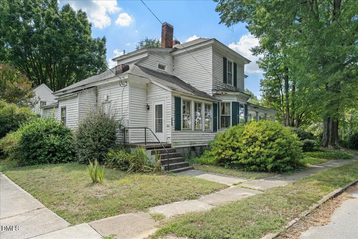 10-DSC04006 - 302 Halifax Street, Warrenton, NC 27589