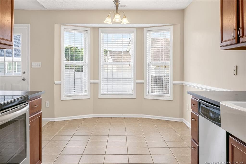 Photo 16 - 1482 Avoncroft Drive, Fayetteville, NC 28306, Fayetteville
