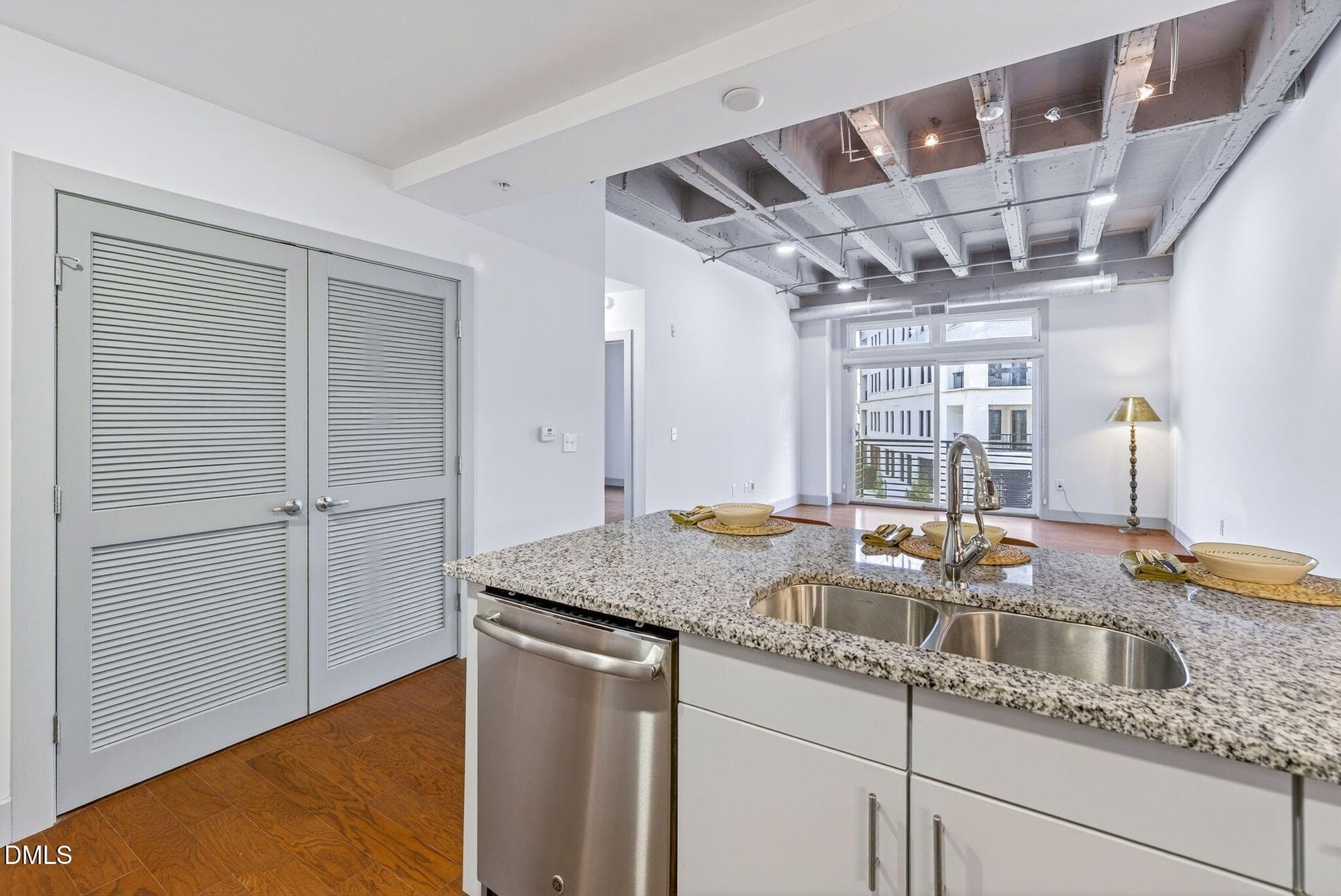 11-web-or-mls-1300 St Marys St (14 of 23 - 1300 Saint Marys Street 203, Raleigh, NC 27605, Raleigh