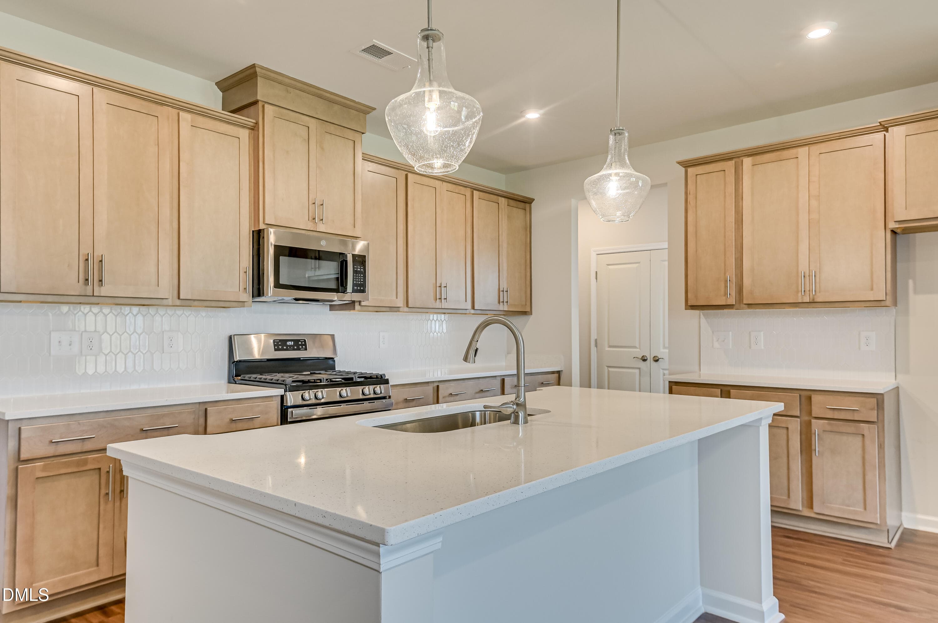 P_AGS_FRG_Easton_INT_KIT_2 - 105 King Tucks Way, Four Oaks, NC 27524, Four Oaks