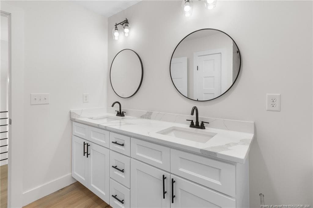 Upstairs Full Bath - 1107 Massey Street, Smithfield, NC 27577