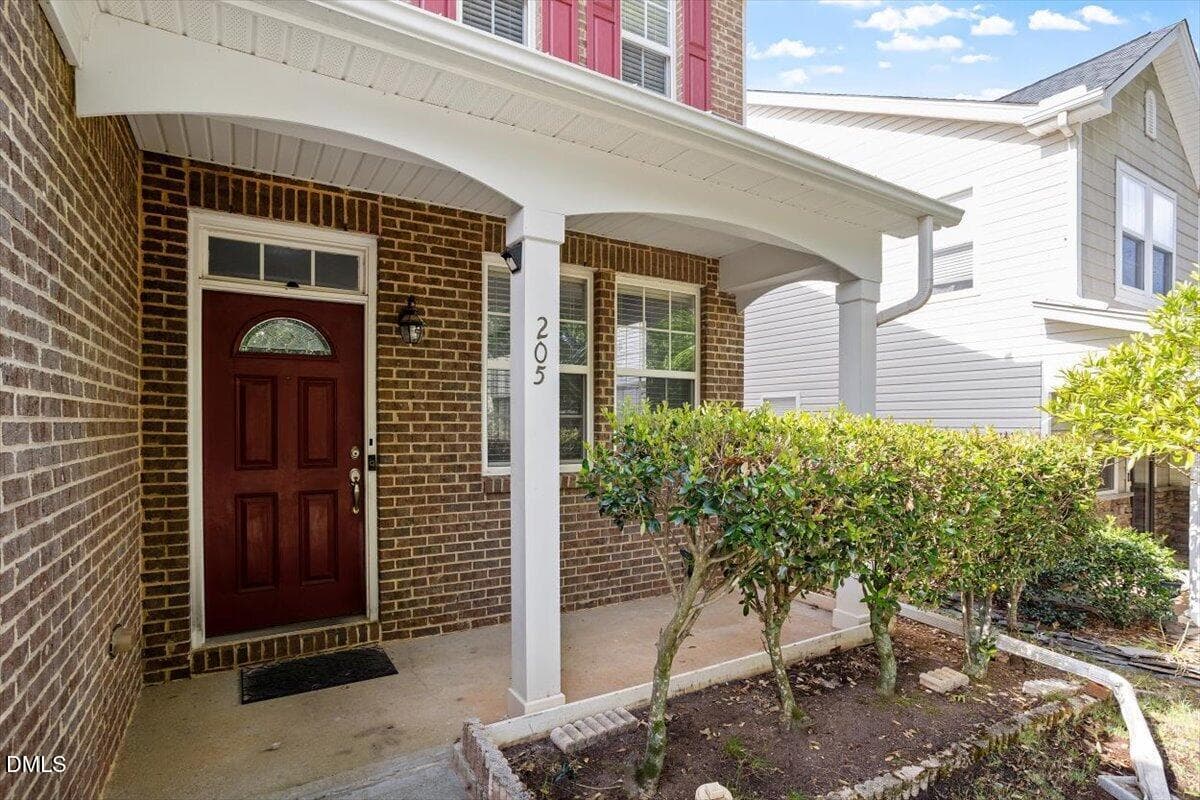 09-205 Amacord Way [3047892]_09 - 205 Amacord Way, Holly Springs, NC 27540, Holly Springs