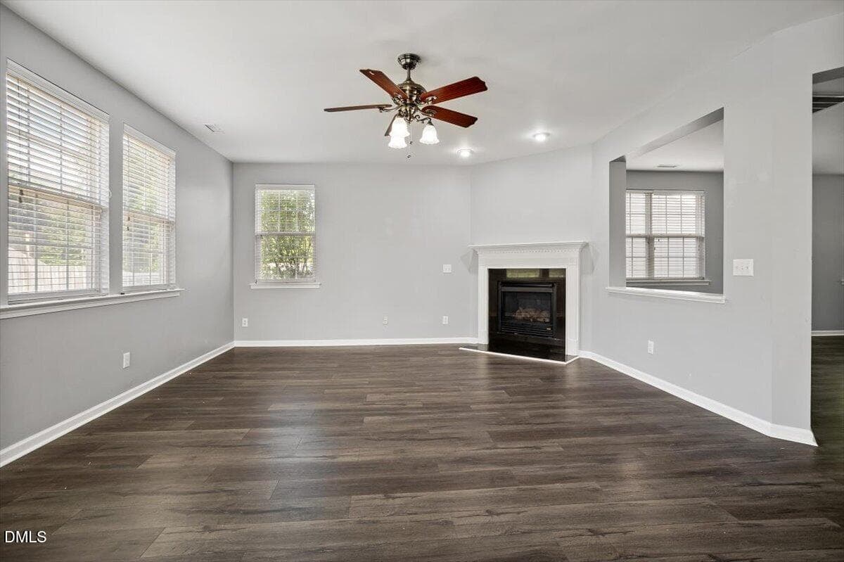 16-205 Amacord Way [3047892]_15 - 205 Amacord Way, Holly Springs, NC 27540, Holly Springs