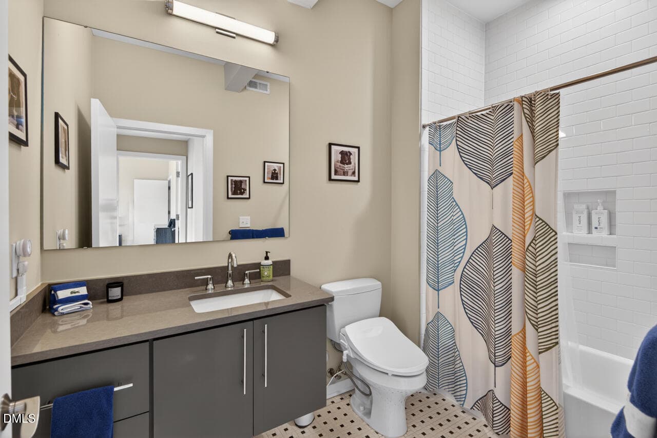 49 - 130 E Main Street 201, Durham, NC 27701, Durham