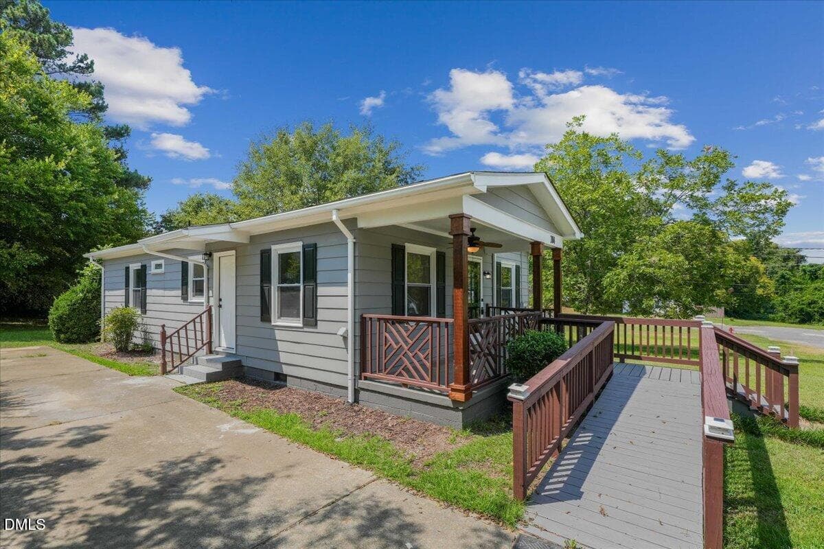 03-204 E Branch St-3 - 204 E Branch Street, Benson, NC 27504, Benson