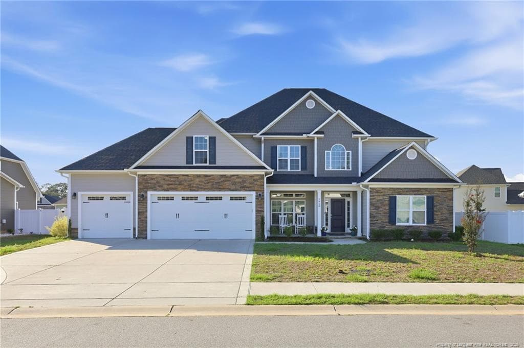 Photo 1 - 2950 Cragburn Place, Fayetteville, NC 28306, Fayetteville