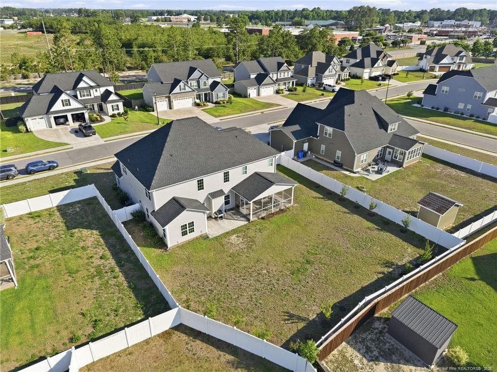 Photo 5 - 2950 Cragburn Place, Fayetteville, NC 28306, Fayetteville