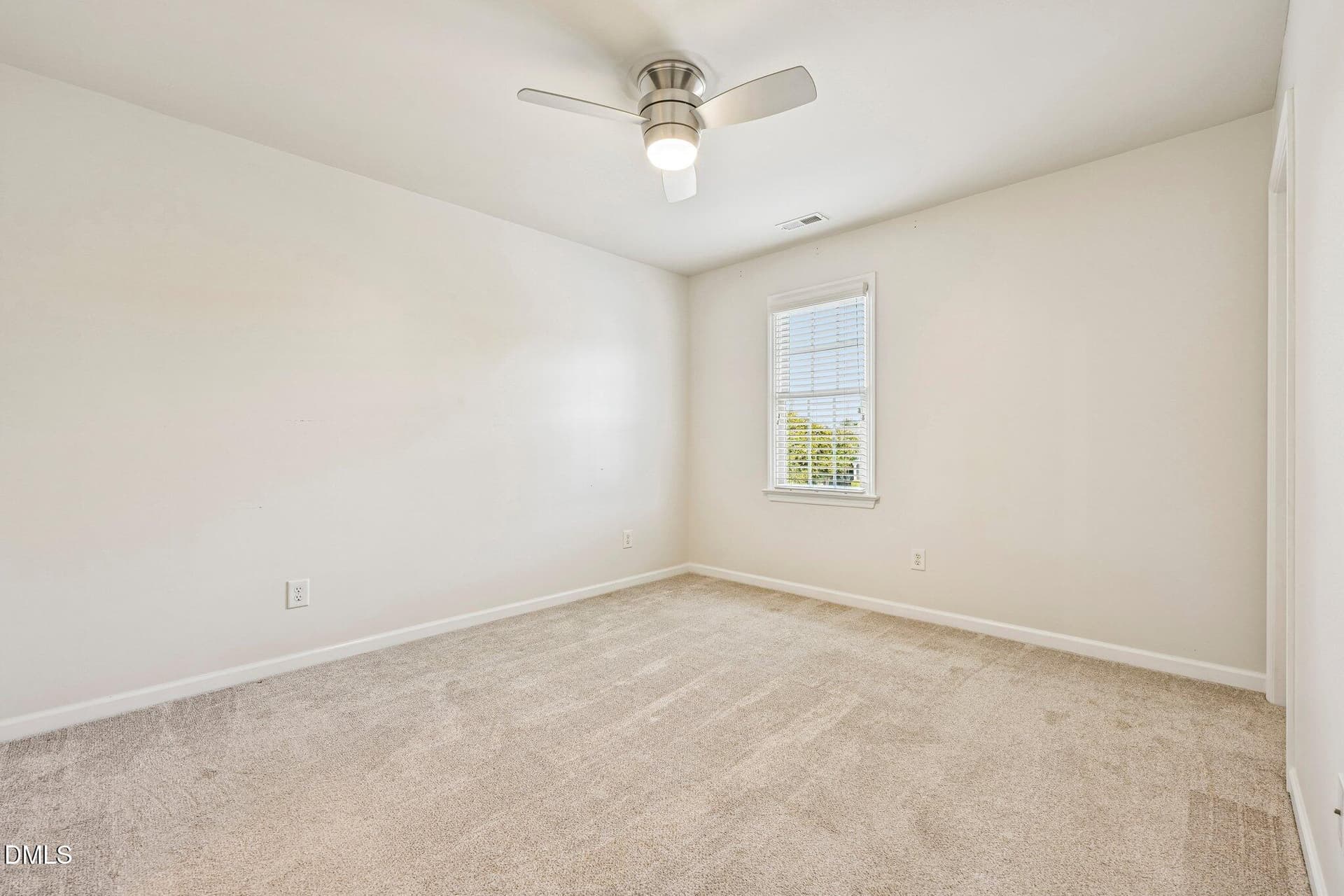 13-web-or-mls-Old Grove Ln-S0509-013 - 128 Old Grove Lane, Apex, NC 27502