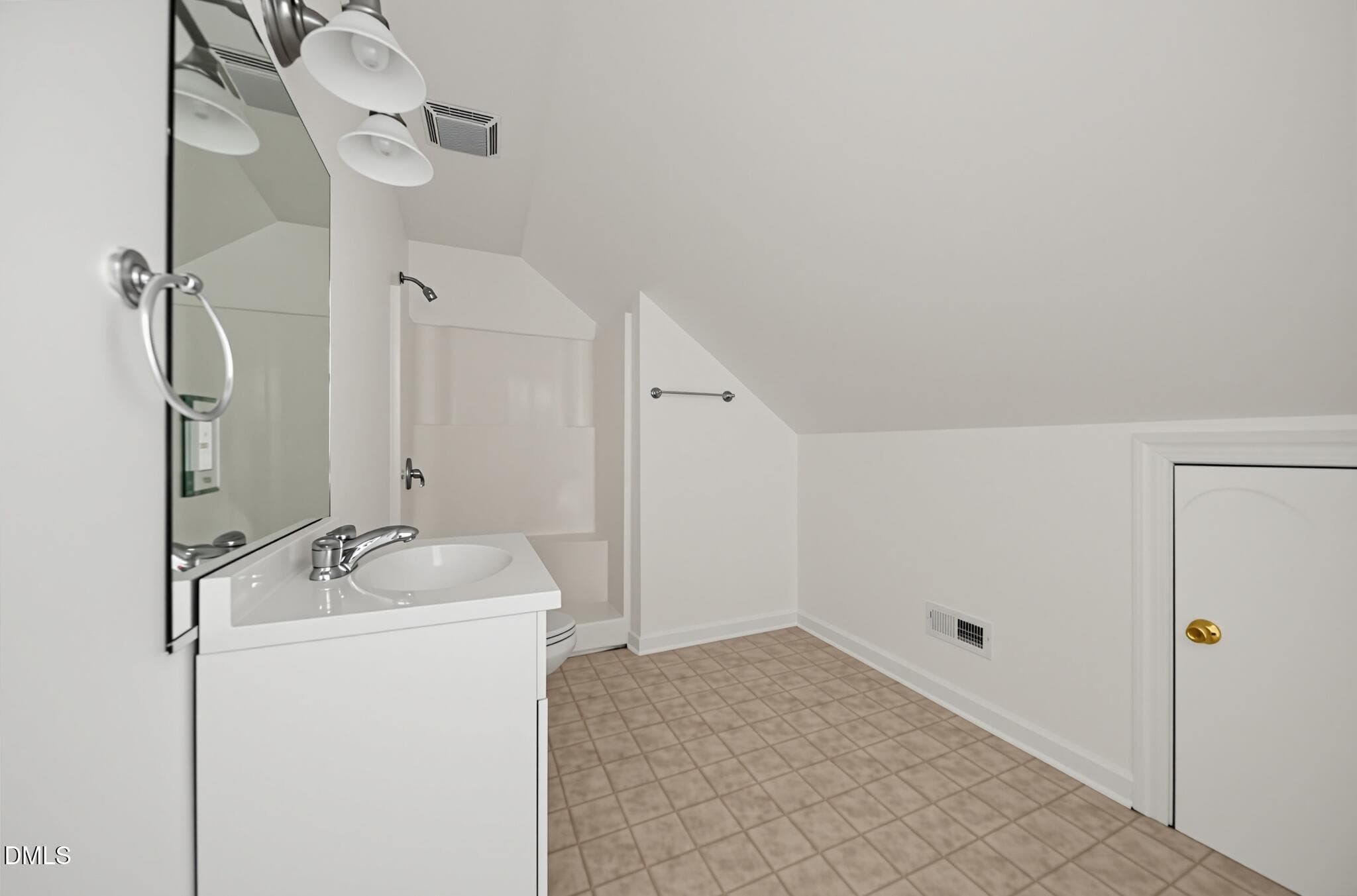 18_1108_Greenmeade_Ct-Bathroom-0136 - 1108 Greenmeade Court, Greenville, NC 27858