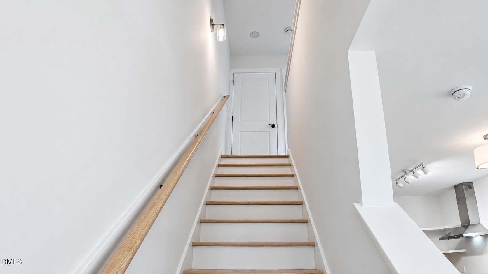 Natural, straightened property interior - 1308 Sedgefield Street C, Durham, NC 27705, Durham