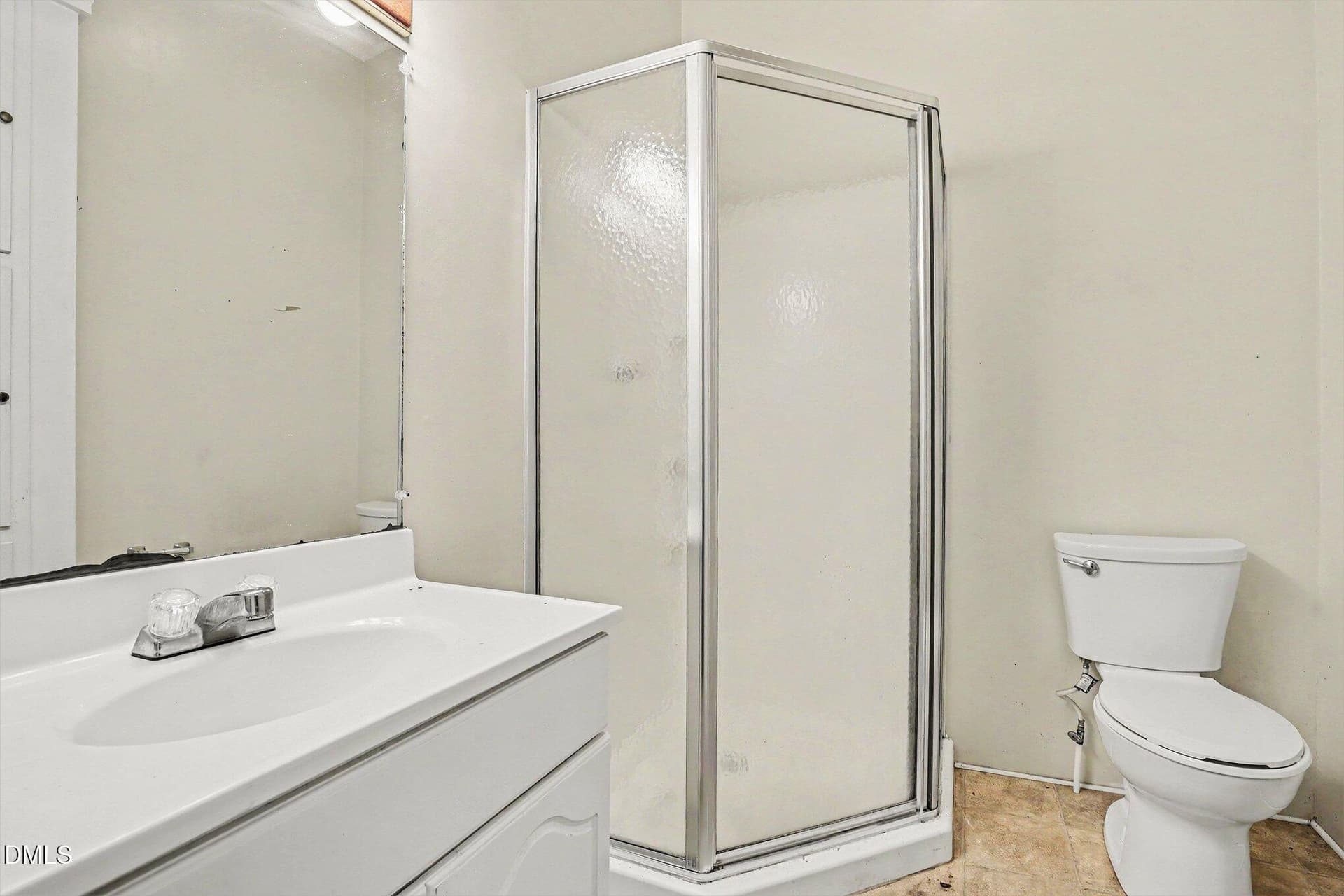 024_file_5037 - 202 N Green Street, Selma, NC 27576