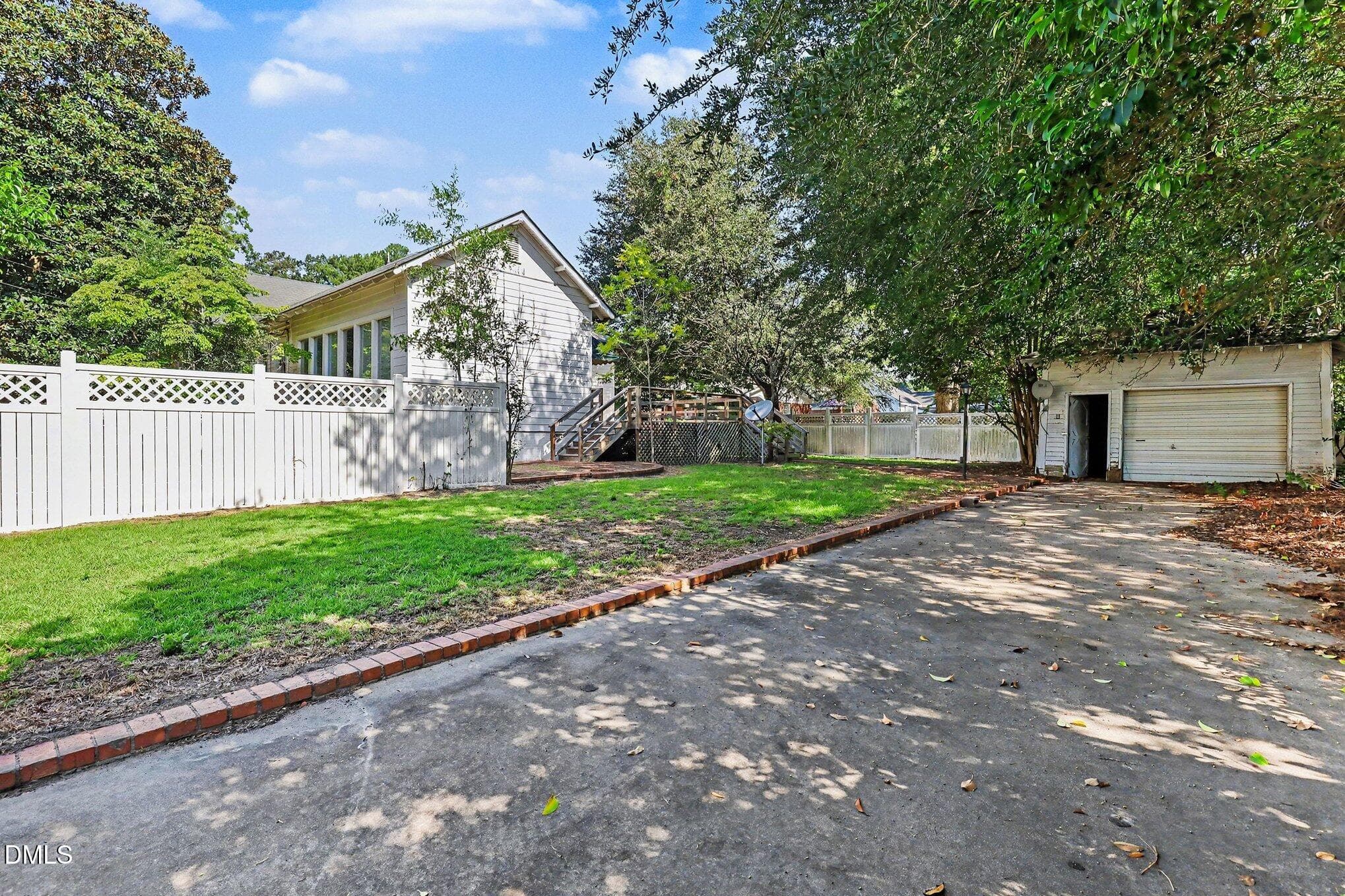 027_file_9026 - 202 N Green Street, Selma, NC 27576