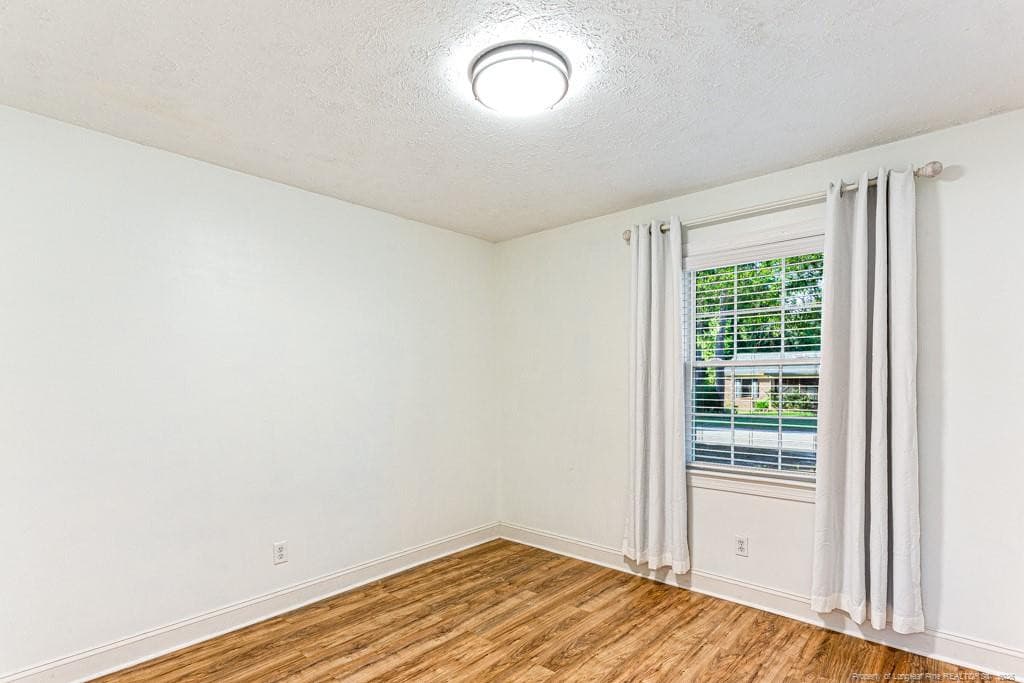 Photo 18 - 4305 Falls Drive, Hope Mills, NC 28348