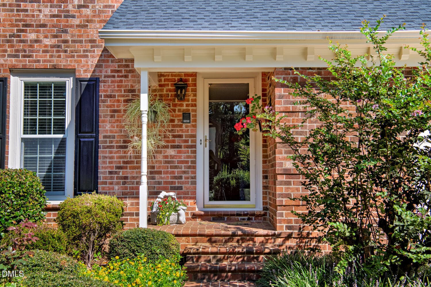1033-Web Ready-NCR_1754-HDR - 5001 Edinborough Road, Greensboro, NC 27406