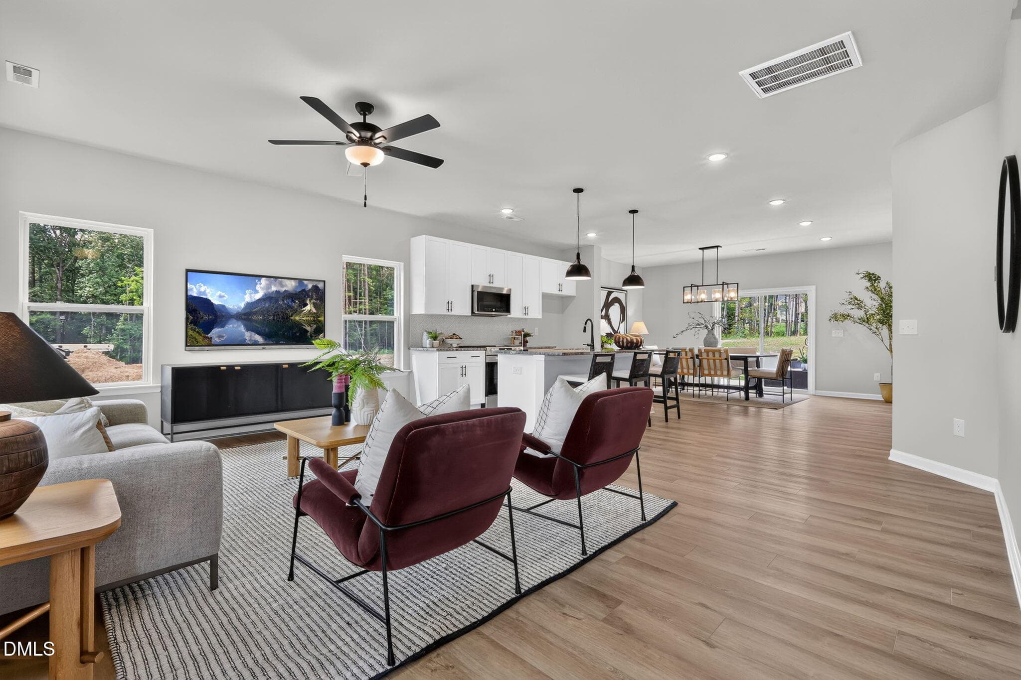 Photo of Similar - 207 Eagle Rock Drive, Lillington, NC 27546