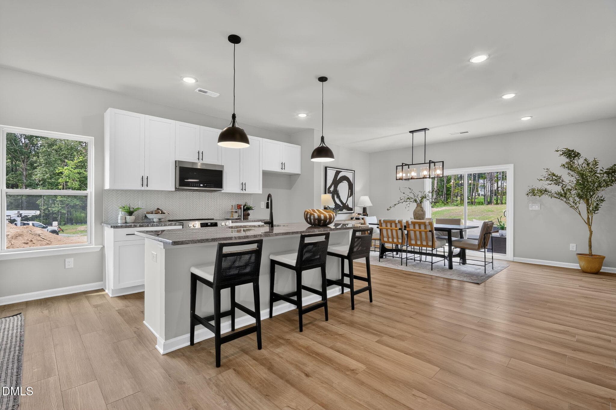 Photo of Similar - 207 Eagle Rock Drive, Lillington, NC 27546